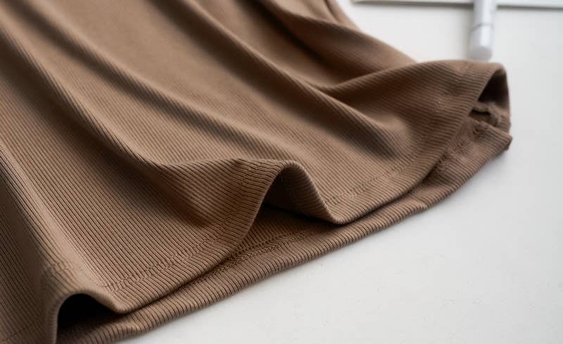 Essential Basic Rib Soft tank top with Built-In Bra